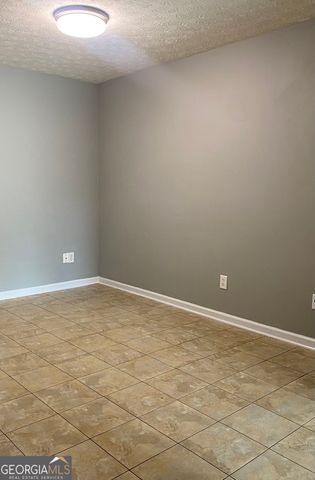 203 Cambridge Drive, Loganville, GA 30052
