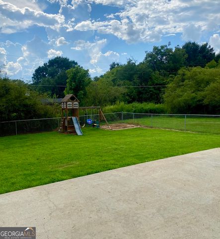 203 Cambridge Drive, Loganville, GA 30052