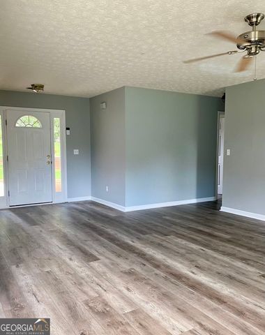 203 Cambridge Drive, Loganville, GA 30052