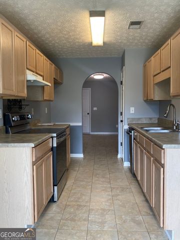 203 Cambridge Drive, Loganville, GA 30052