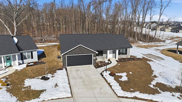 835 Lagonda Trail, Fort Wayne, IN 46818