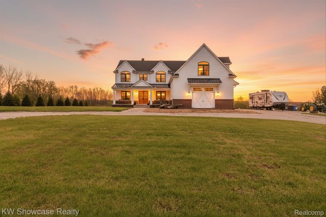 1881 Reidsview Drive, White Lake Charter Township, MI 48383