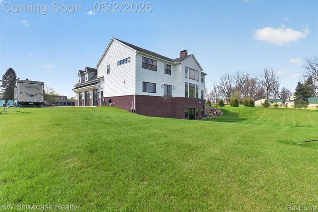 1881 Reidsview Drive, White Lake Charter Township, MI 48383