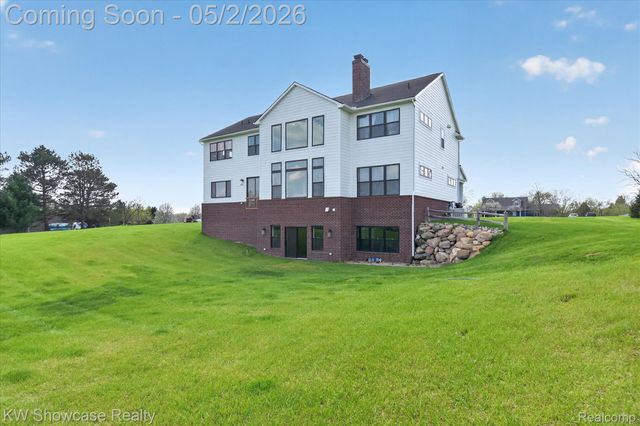 1881 Reidsview Drive, White Lake Charter Township, MI 48383