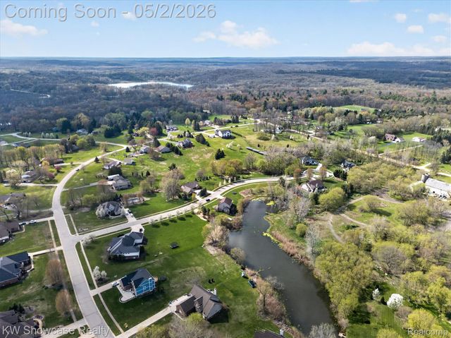 1881 Reidsview Drive, White Lake Charter Township, MI 48383