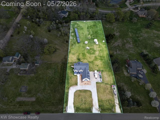 1881 Reidsview Drive, White Lake Charter Township, MI 48383