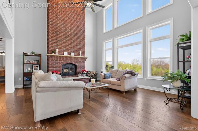 1881 Reidsview Drive, White Lake Charter Township, MI 48383