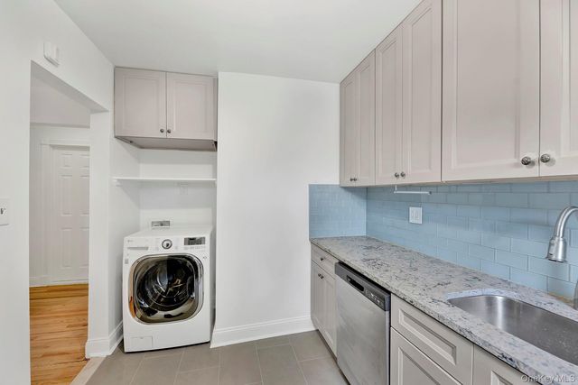 7477 220th Street First Floor, Oakland Gardens, NY 11364