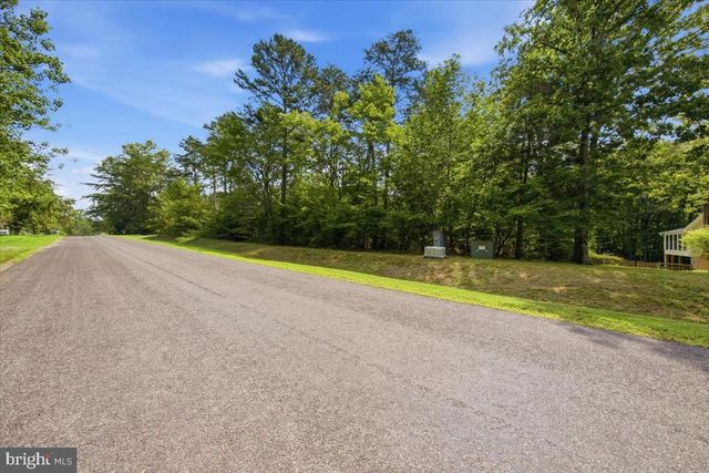 6109 EDS RD, Mineral, VA 23117