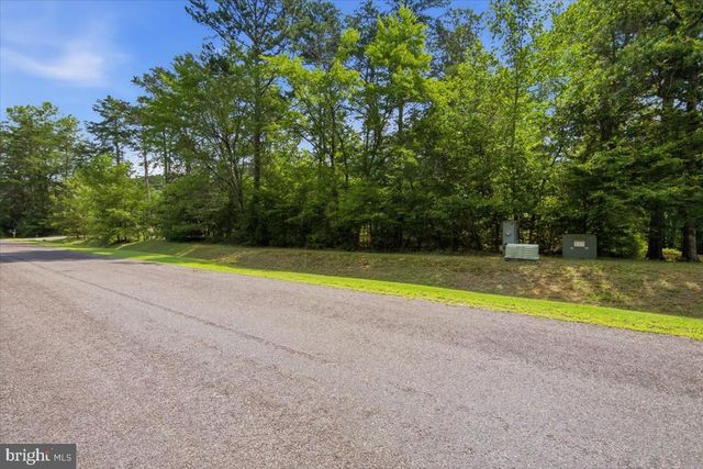 6109 EDS RD, Mineral, VA 23117