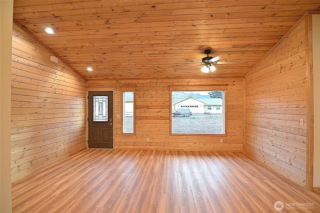 182 Frost Creek Road, Glenoma, WA 98336