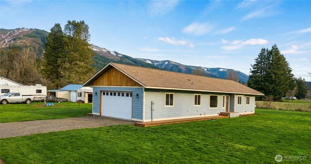 182 Frost Creek Road, Glenoma, WA 98336