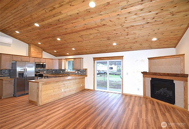 182 Frost Creek Road, Glenoma, WA 98336