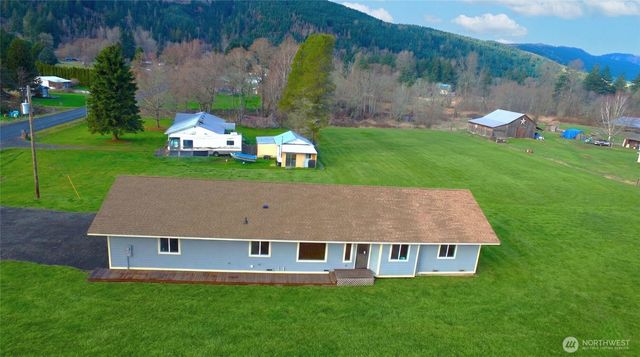182 Frost Creek Road, Glenoma, WA 98336