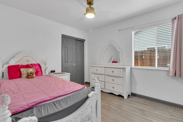 8604 Luciano Ct, Sacramento, CA 95828