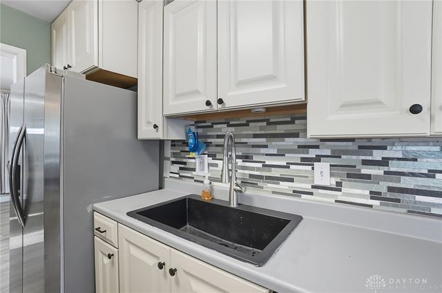 1742 Eric Drive, Dayton, OH 45414