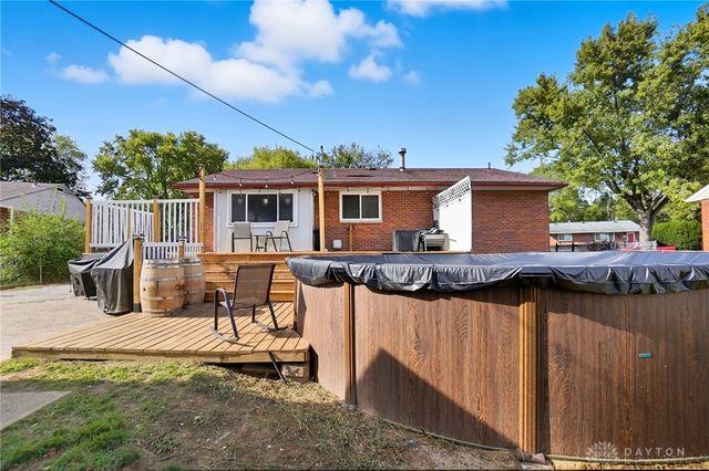 1742 Eric Drive, Dayton, OH 45414