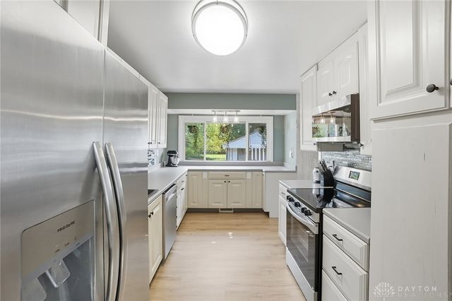 1742 Eric Drive, Dayton, OH 45414