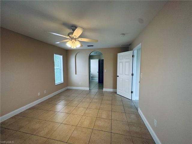 1140 NW 1st AVE, Cape Coral, FL 33993