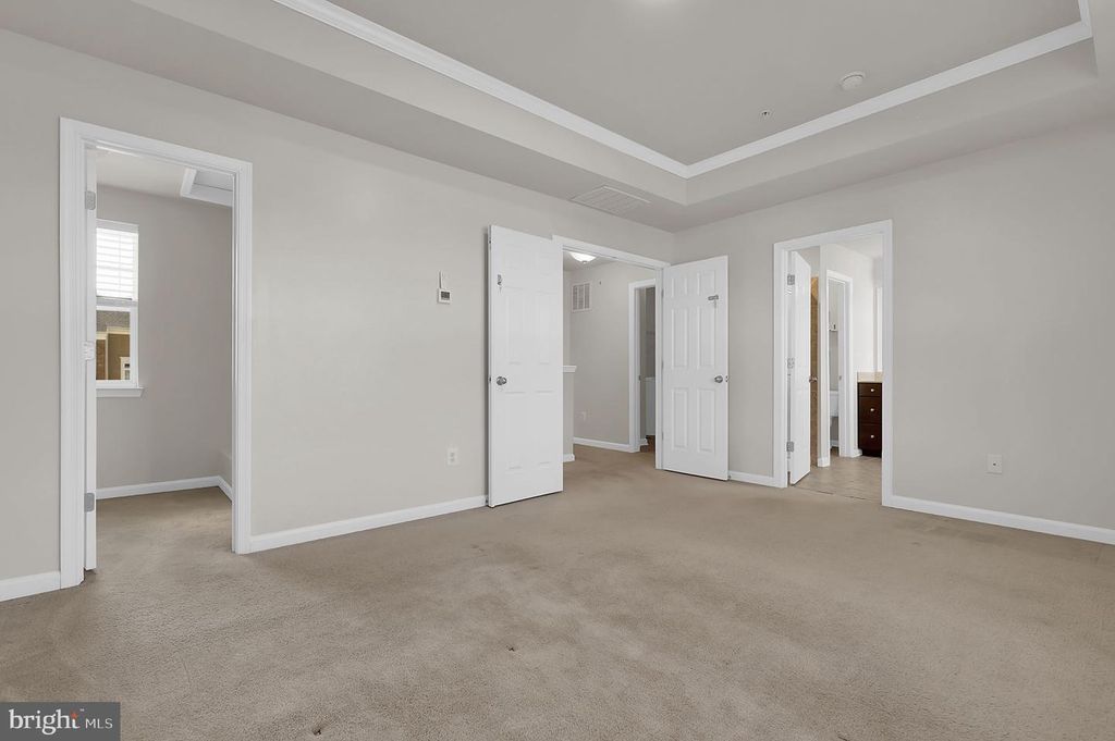 Image 21 of property listing at 5906 KRANTZ DR, Frederick, MD 21703