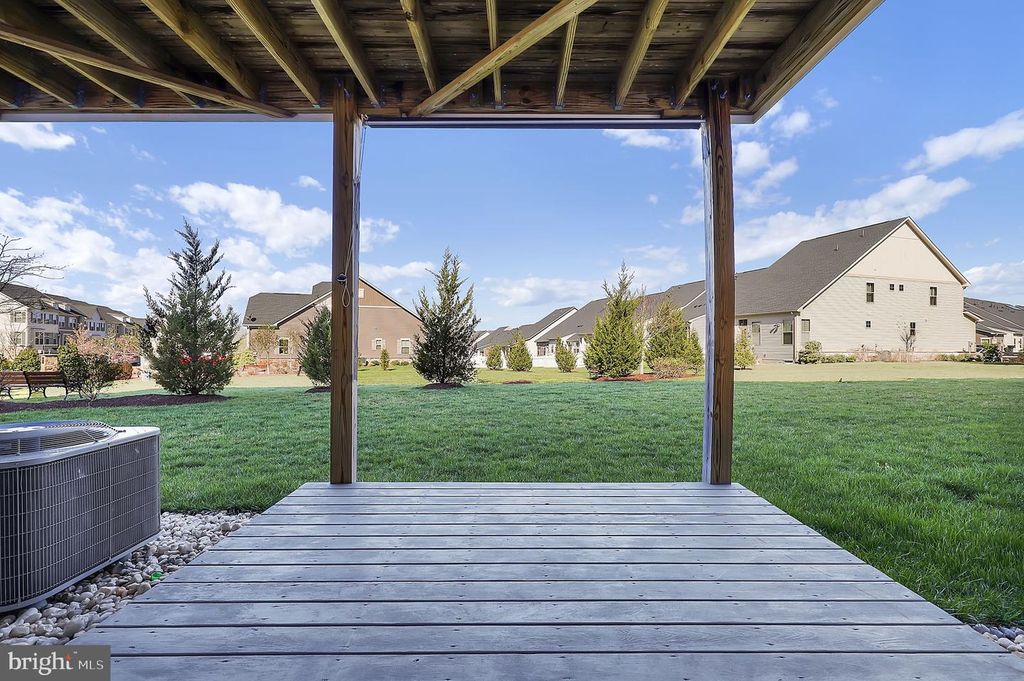 Image 33 of property listing at 5906 KRANTZ DR, Frederick, MD 21703