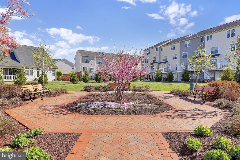 Image 37 of property listing at 5906 KRANTZ DR, Frederick, MD 21703