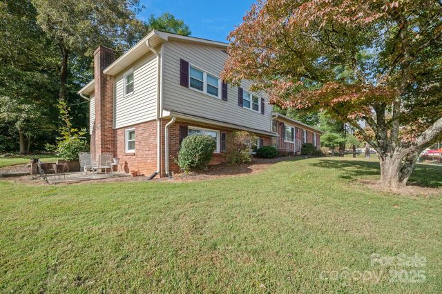 111 Newcastle Avenue, Lincolnton, NC 28092
