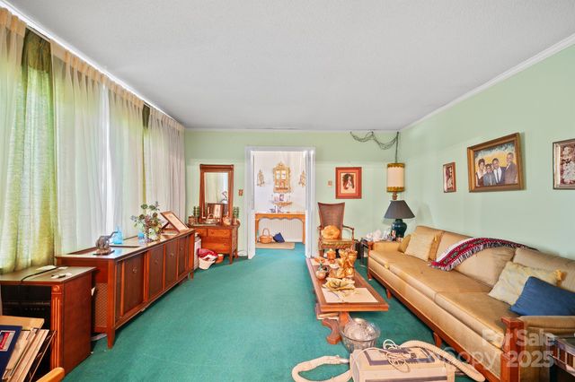 111 Newcastle Avenue, Lincolnton, NC 28092