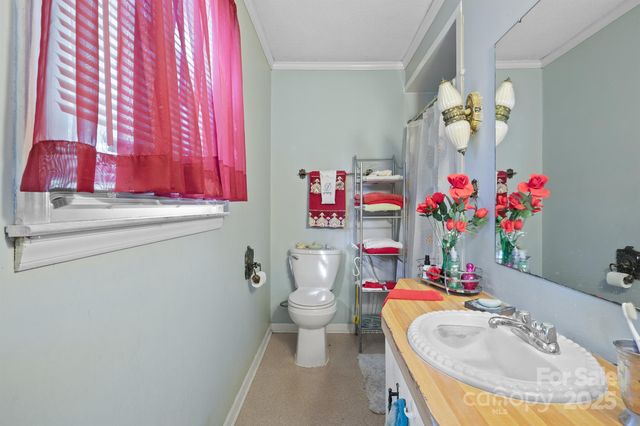 111 Newcastle Avenue, Lincolnton, NC 28092