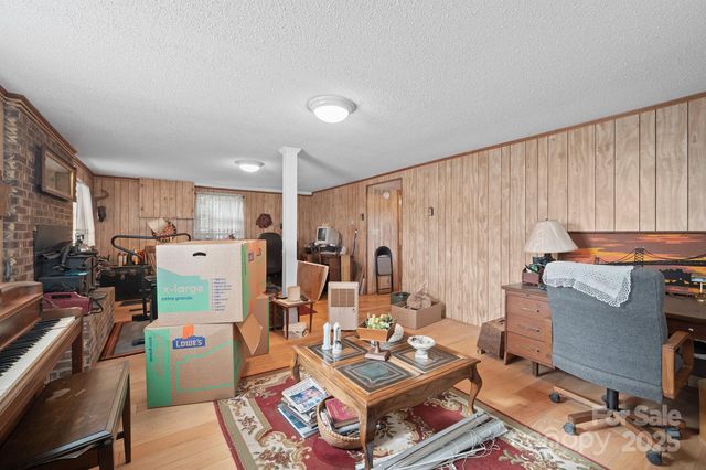 111 Newcastle Avenue, Lincolnton, NC 28092