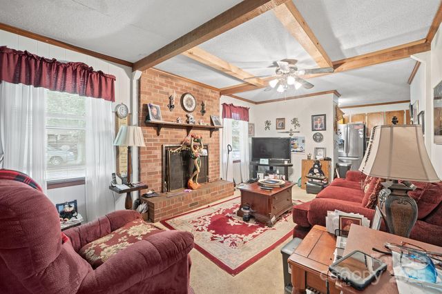 111 Newcastle Avenue, Lincolnton, NC 28092