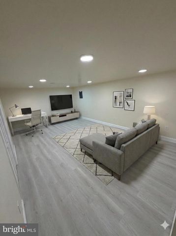 23 HOLCUMB CT, Middle River, MD 21220