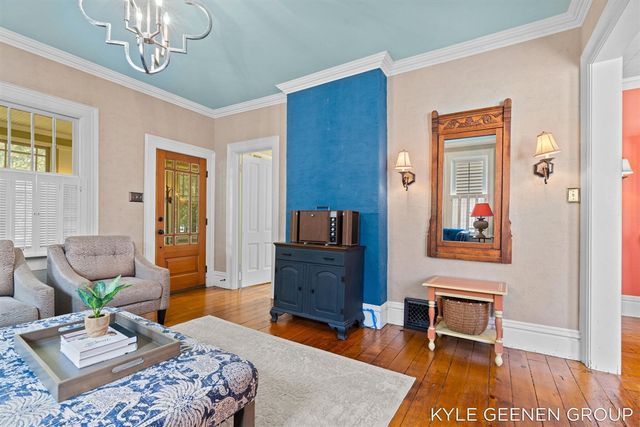 58 E 13th Street, Holland, MI 49423