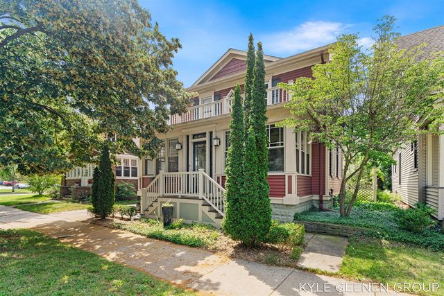 58 E 13th Street, Holland, MI 49423