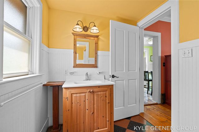 58 E 13th Street, Holland, MI 49423