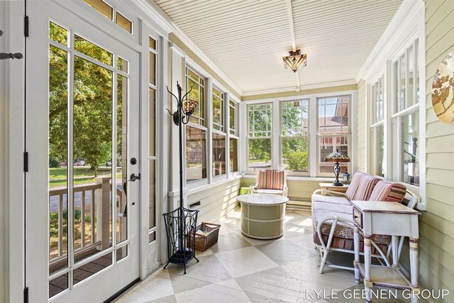 58 E 13th Street, Holland, MI 49423