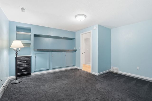 6728 S Moran View St, Spokane, WA 99224