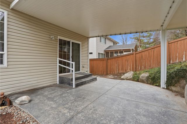 6728 S Moran View St, Spokane, WA 99224