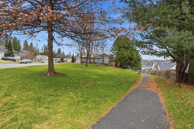 6728 S Moran View St, Spokane, WA 99224