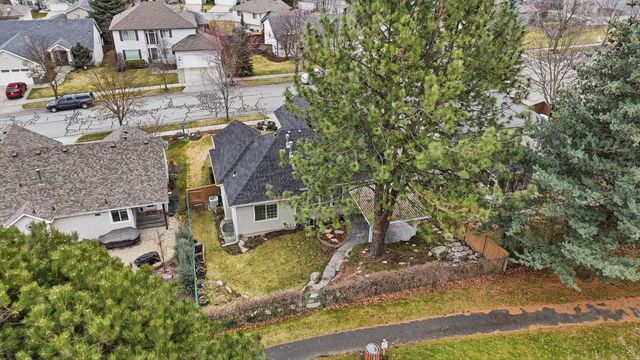 6728 S Moran View St, Spokane, WA 99224