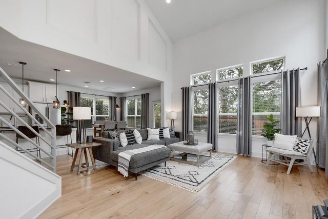 9710 Tanglemede ST, Austin, TX 78748