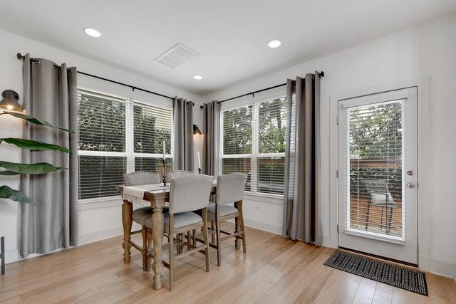 9710 Tanglemede ST, Austin, TX 78748
