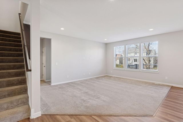 11756 Upper 31st Street N, Lake Elmo, MN 55042