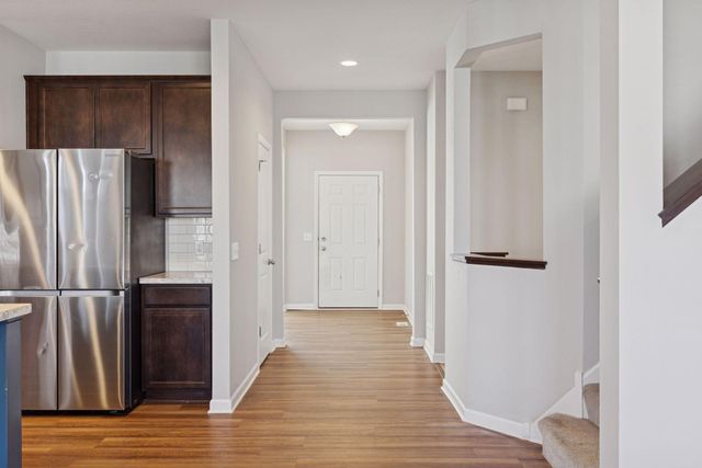 11756 Upper 31st Street N, Lake Elmo, MN 55042