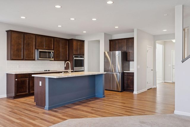 11756 Upper 31st Street N, Lake Elmo, MN 55042