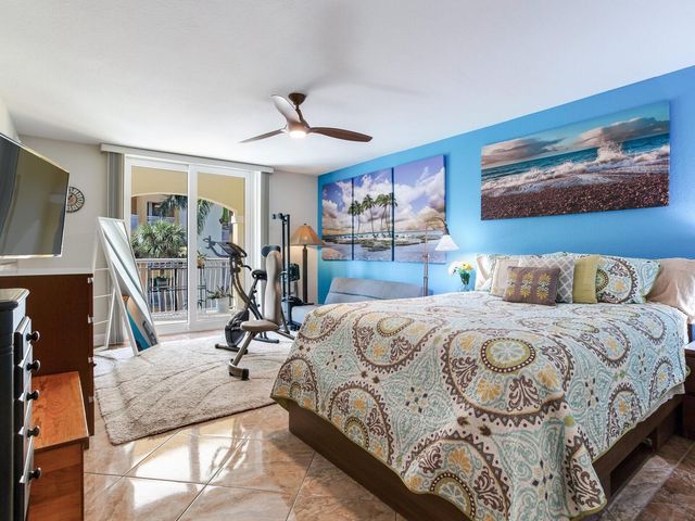 5353 GULF BOULEVARD B202, St Pete Beach, FL 33706