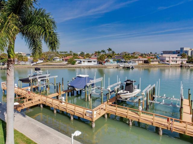 5353 GULF BOULEVARD B202, St Pete Beach, FL 33706