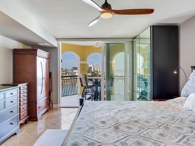 5353 GULF BOULEVARD B202, St Pete Beach, FL 33706