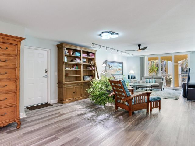 5353 GULF BOULEVARD B202, St Pete Beach, FL 33706