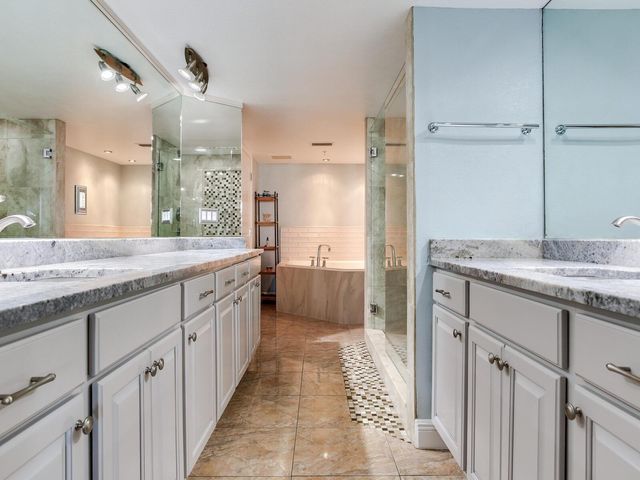 5353 GULF BOULEVARD B202, St Pete Beach, FL 33706